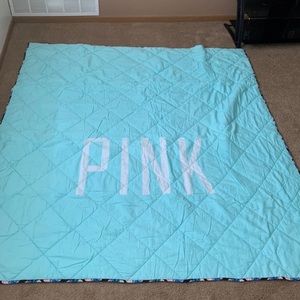 Rare blue floral vs pink queen bedding